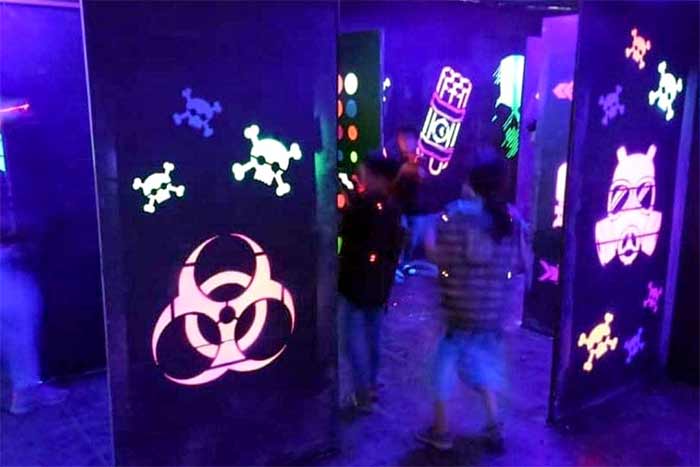 شهربازی سرپوشیده سیمرغ کاشان