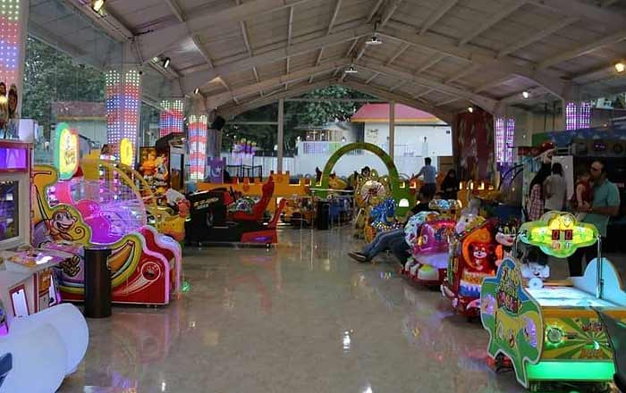 شهربازی بام سبز لاهیجان