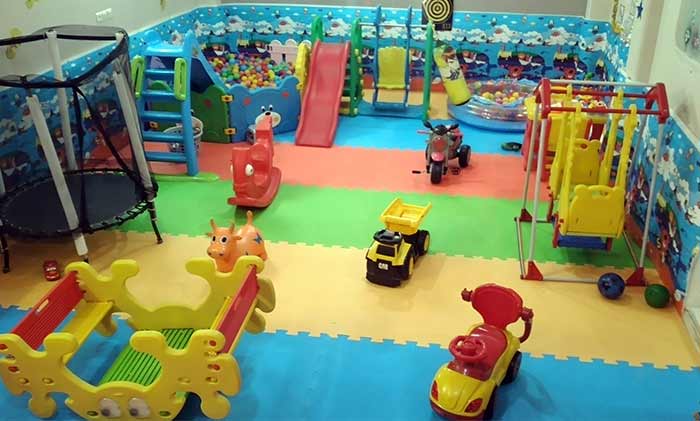 خانه بازی کودک خونه مادربزرگه در لاهیجان